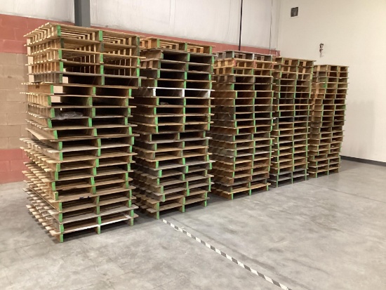 100 Pallets 40" x 48", In New Condition