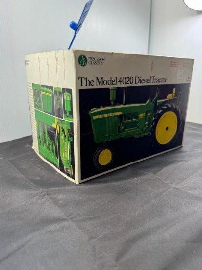 1/16 John Deere Mod 4020 Diesel NIB