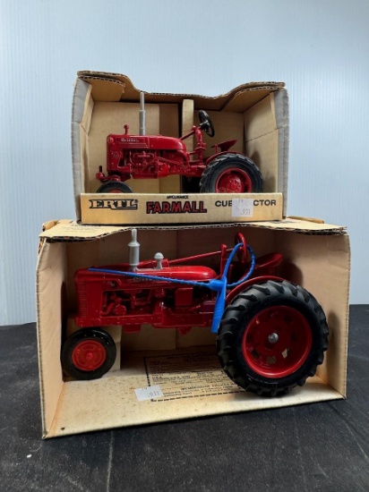 2-1/16 scale Farmall H and Cub NIB