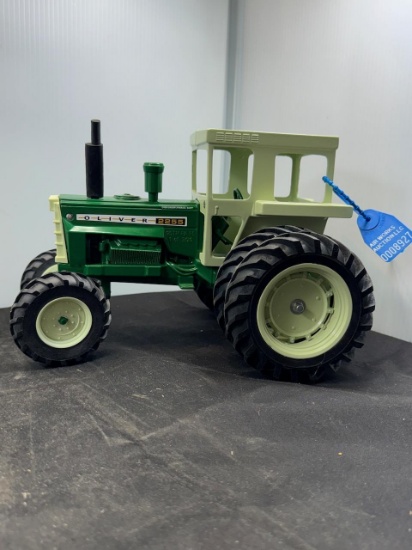 1/16 scale OLIVER 2255 w Cab Duals