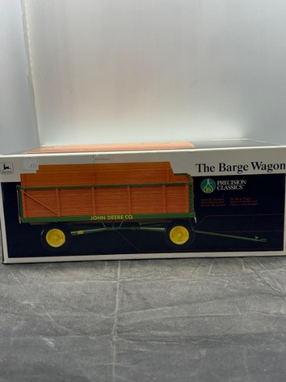 1/16 scale Precision John Deere Barge Wagon