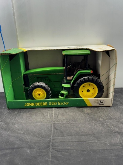 1/16 scale John Deere 8300 w cab N.I.B.