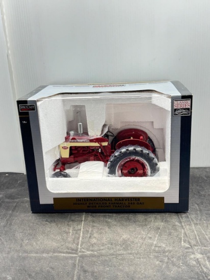 1/16 scale classic series I.H. Hi Detail 340 Gas w.I.F. N.I.B.