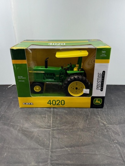 1/16 scale John Deere Prestige collector 4020 Diesel N.I.B.