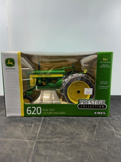1/16 scale John Deere 620 Row crop Prestige collection Hi Detail w chains N.I.B