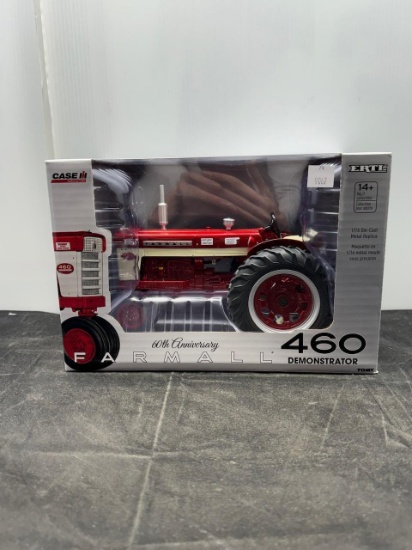 1/16 scale Farmall 460 Demo Tractor 60TH Annv. N.I.B.