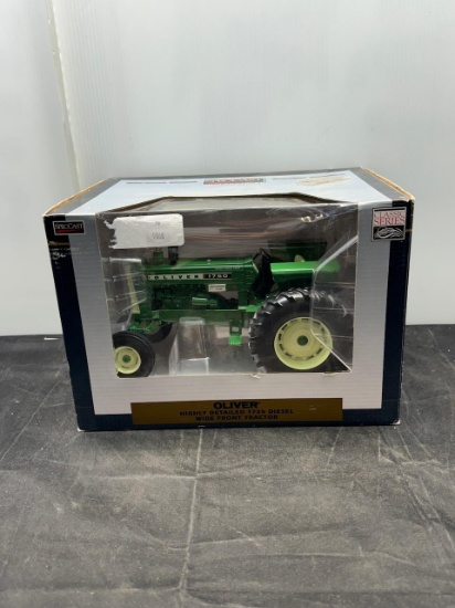 1/16 scale OLIVER 1750 Diesel Hi Detail W.F. classic series N.I.B