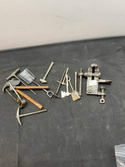 Lot of Minature Tools Vise 12+Pcs