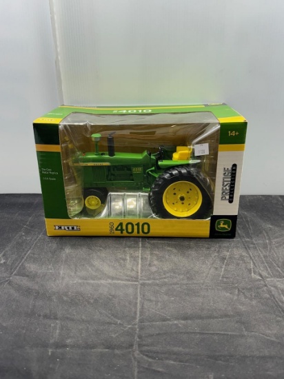 1:16 scale John Deere 4010 Prestige Collection 1960 N.I.B