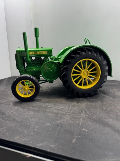 1:8 scale John Deere 75th Ann. Rare USA