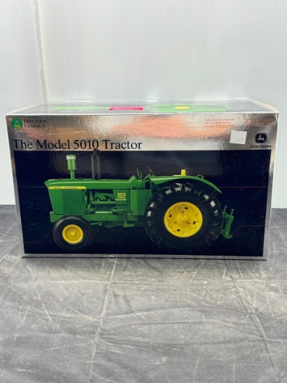 1:16 scale Precision John Deere 5010 Diesel N.I.B