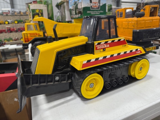 Tonka 238 Dozer PICS WILL BE ADDED WEEK OF THE AUCTION