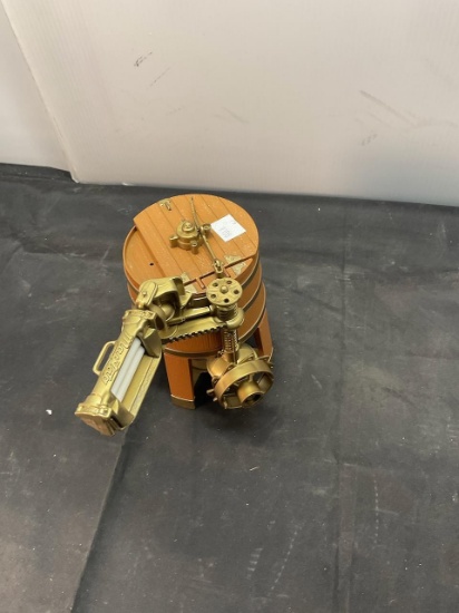 Model Maytag wringer washer