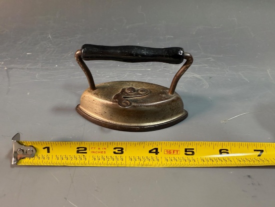 Miniature Dover Sad Iron