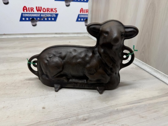 Griswold Cast Iron Lamb Mold