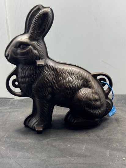 Griswold Rabbit cake casdy mold