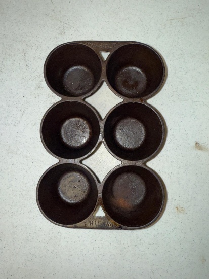 Early Griswold's Erie No. 18 6 cup cast iron muffin pan