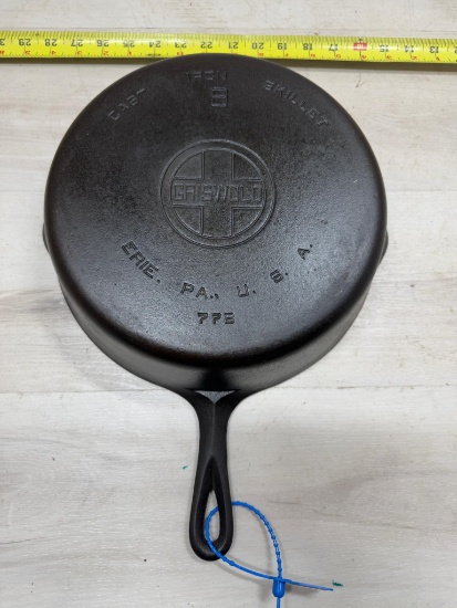 Griswold no. 9 Large Block Logo Deep Skillet