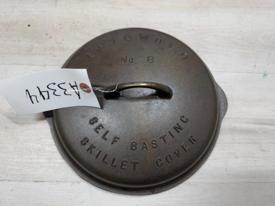Griswold no. 8 Cast Iron Self Basting Skillet Cover