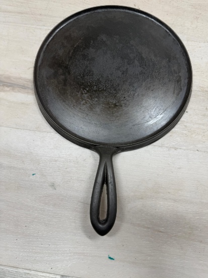 Sidney O Script Logo Cast Iron Handled Griddle