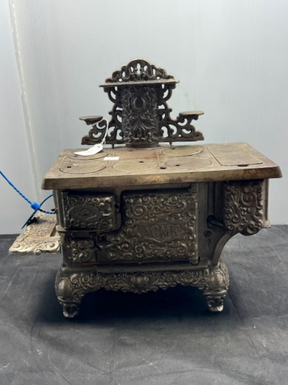 Salesman sample Acme Royal Stove