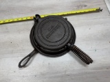 EC Simmons Keen Kutter Waffle Iron, approx no. 8 size
