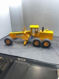 Model John Deere 772B Road Grader