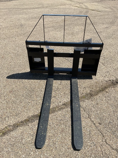 New Unused AGT Model SAII100 Quick Attach Pallet Skid Loader Attachment