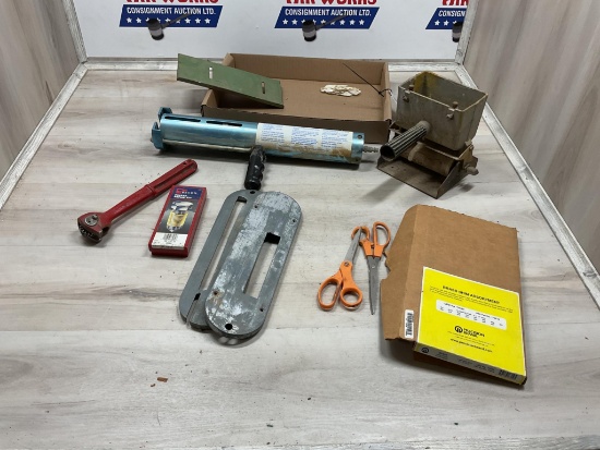 Box Lot Glue Applicator, Brass Shims, Pneumatic Adhesive Dispenser