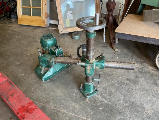 Powermatic Model MEC8V Power Feed, 3 Roll, Missing 2 Rollers