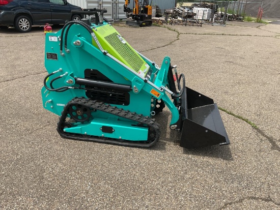 New Unused MMS Model MS36CJ Mini Tracked Skid loader, 13.5 Hp Gas Engine, 40" Bucket, Aux. Hydraulic
