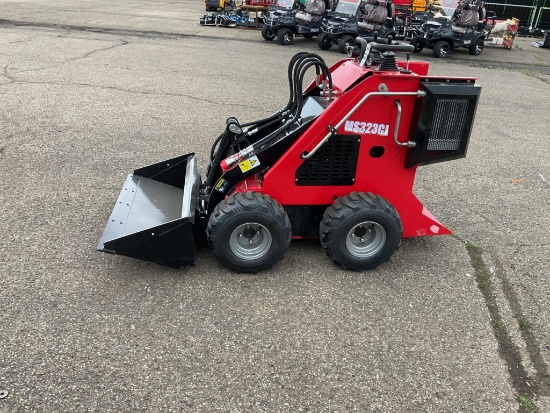 New Unused MMS Model MS36CJ Mini Skid loader, 13.5 Hp Gas Engine, 40" Bucket, Aux. Hydraulics