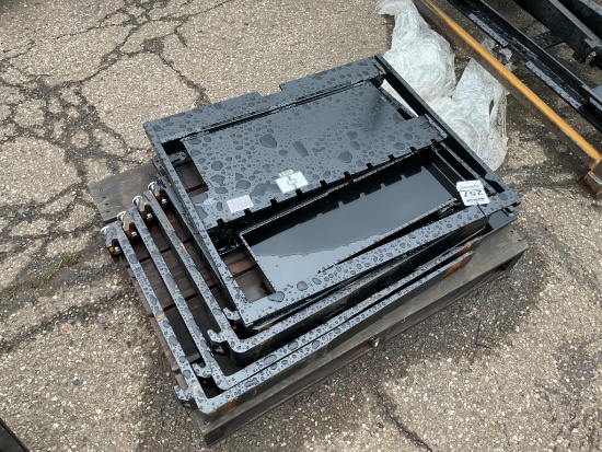 New Unused GIYI Mini Skid Loader Forks Attachment with 30" Forks