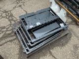 New Unused GIYI Mini Skid Loader Forks Attachment with 30