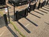 New Unused GIYI Mini Skid Loader Forks Attachment with 30