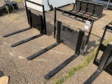New Unused GIYI Mini Skid Loader Forks Attachment with 30