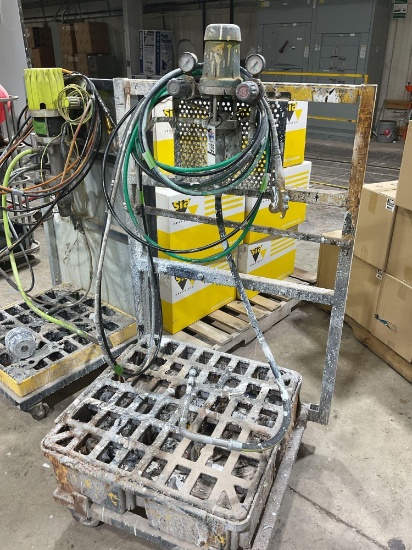 Kremlin Finish Pump with Kremlin Xcite Spray Gun, Mounted To Rolling Containment Skid