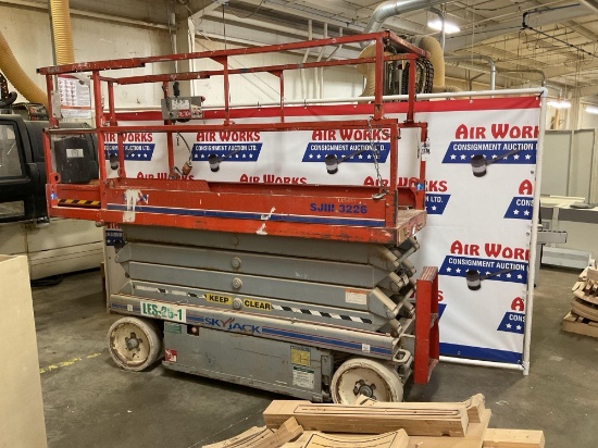 2005 Skyjack SJ3226 Electric Scissor Lift, 24 Volt, 26' Platform Height, Reserved 2 Weeks