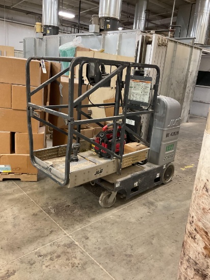 JLG 20MVL Manlift, 24 Volt, 19 Max Platform Height, 350 Lbs. Capacity