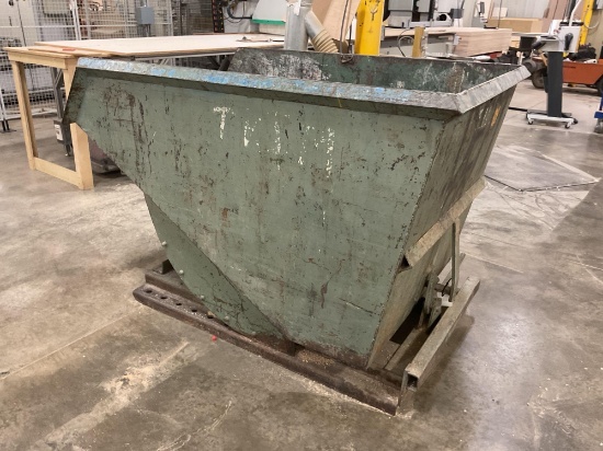 Dump Hooper with Fork Pockets