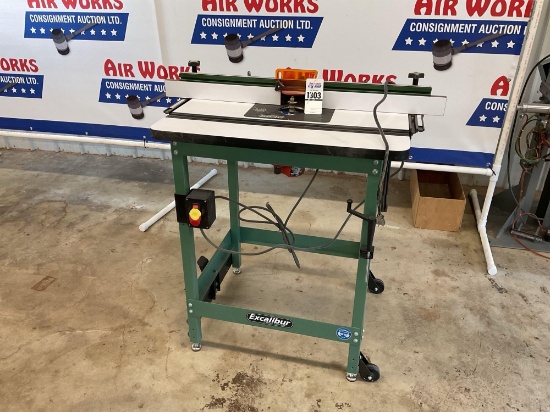 Excalibur Router Table with Router Lift and Heavy-Duty Milwaukee 5625-20 Router, 120 Volt 1 Phase