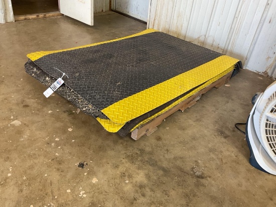 Pallet Lot, Rubber Anti Fatigue Mats