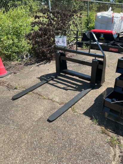 New Unused AGT SAII100 Forks Skid Loader Attachment, Quick Attach, 4,000lbs Rating