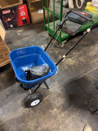 Charles Walter spreader. 65 Lbs. Capacity, Has Cracked Tub