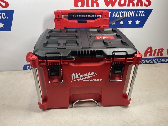 New Unused Milwaukee Packout Rolling Tool Box