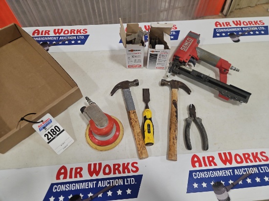 3M Random Orbital Sander, Senco SLS25XP 18Ga Stapler, Hand Tools