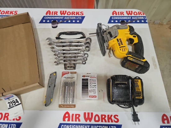 Dewalt DCS311 20v Scroll Saw, Assorted Flat Wrenches