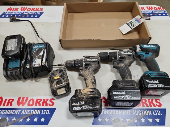 Makita 18v 2- Drills, 1 - Impact, 5 Batteries & 1 Charger