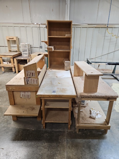 Wooden Work Stations And Tables