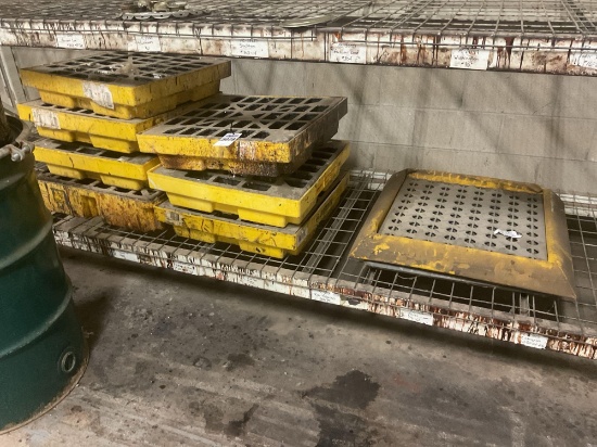 (9) Justrite 28652 1-Drum Accumulation Center Spill Containment Pallets, 12 Gal Sump